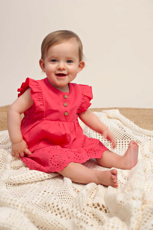 ROBE TISSEE AVEC BRODERIE